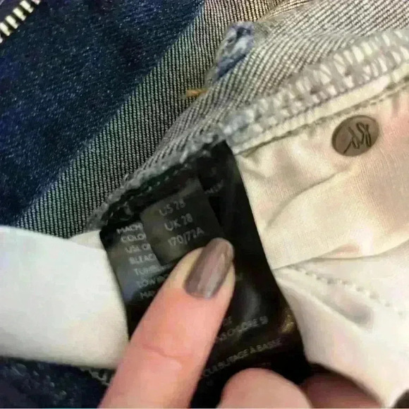 We The Free Size 28 High Rise Skinny Jeans Raw Hem Medium Wash - Picture 8 of 10